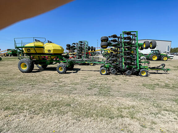 Image of John Deere 1890 equipment image 3