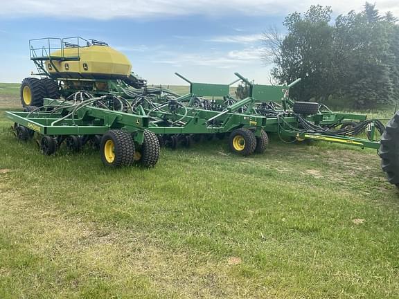 Image of John Deere 1895 equipment image 1