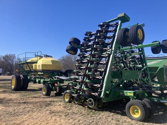 2019 John Deere 1910 Equipment Image0