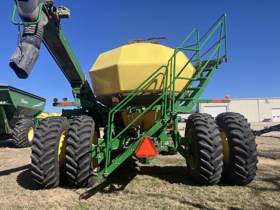 Image of John Deere 1910 equipment image 4