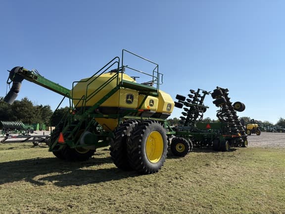 Image of John Deere 1910 equipment image 3