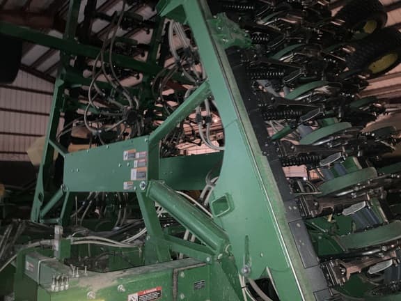 Image of John Deere 1910 equipment image 1