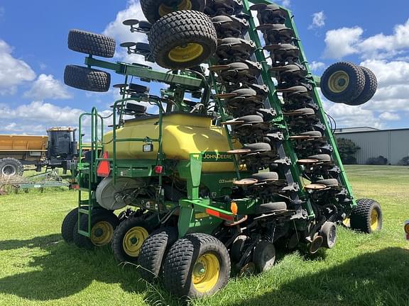 Image of John Deere 1990 equipment image 3