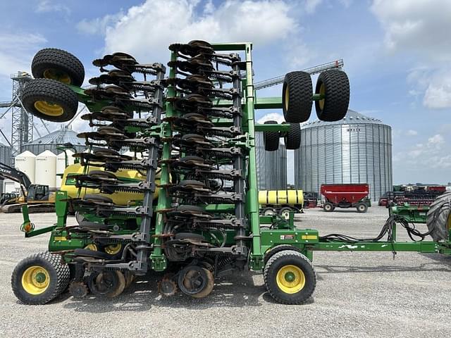 Image of John Deere 1990 equipment image 3