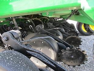 Main image John Deere 1990 35