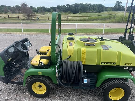 Image of John Deere 2020A equipment image 2