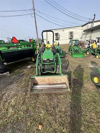 Image of John Deere 2025R equipment image 1