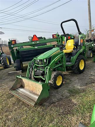 Image of John Deere 2025R equipment image 4