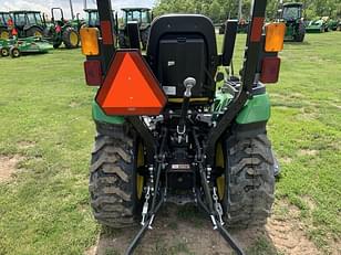 Main image John Deere 2025R 12