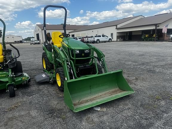 Image of John Deere 2025R equipment image 1