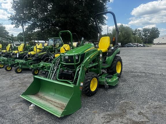 Image of John Deere 2025R equipment image 3