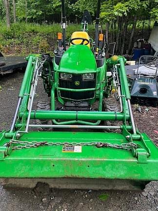 Image of John Deere 2025R equipment image 1