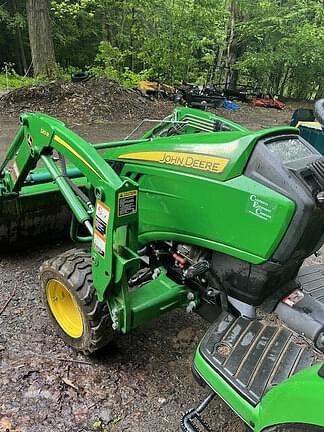 Image of John Deere 2025R equipment image 3