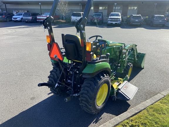 Image of John Deere 2025R equipment image 3