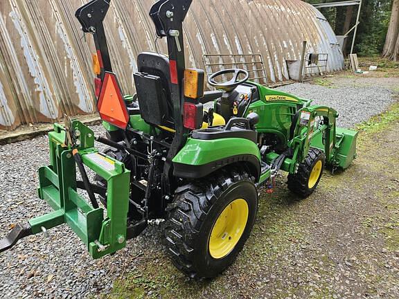 Image of John Deere 2025R equipment image 2