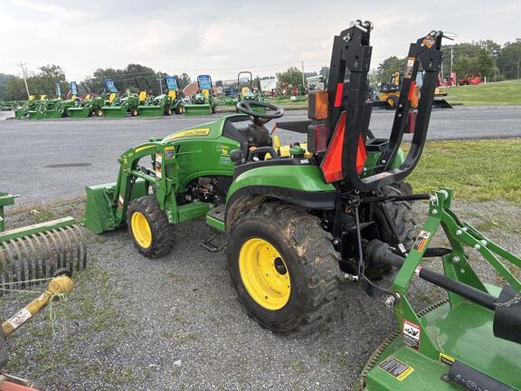 Image of John Deere 2025R equipment image 2