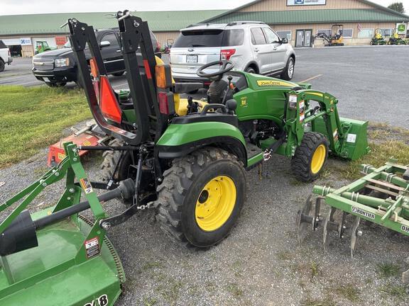 Image of John Deere 2025R equipment image 3