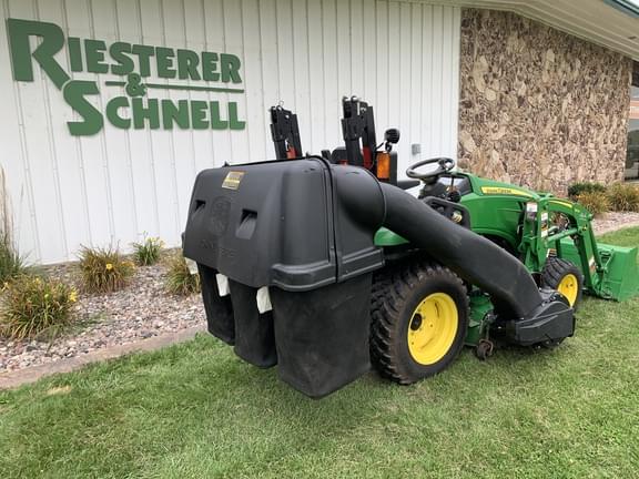 Image of John Deere 2025R equipment image 4