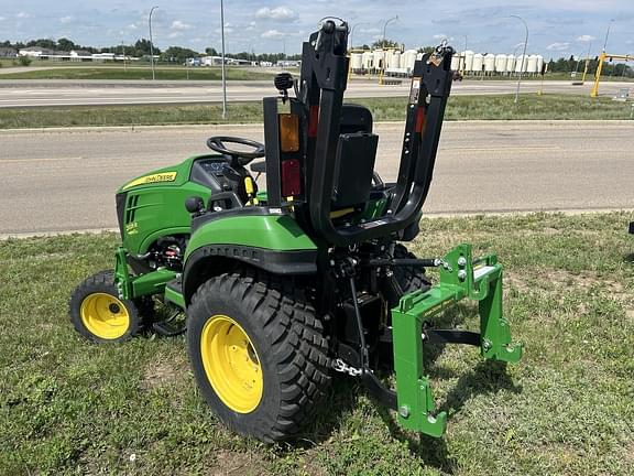 Image of John Deere 2025R equipment image 3
