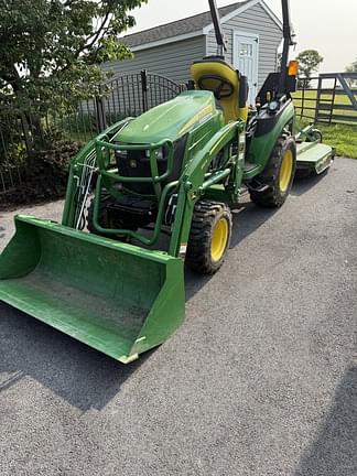 Image of John Deere 2025R equipment image 1