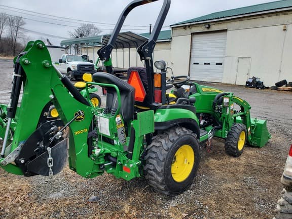 Image of John Deere 2025R equipment image 3