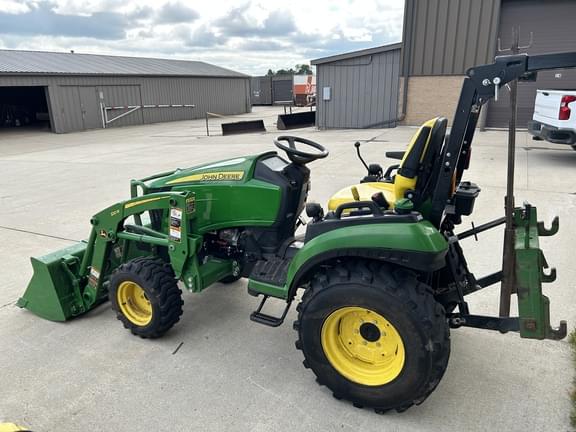 Image of John Deere 2025R Image 1