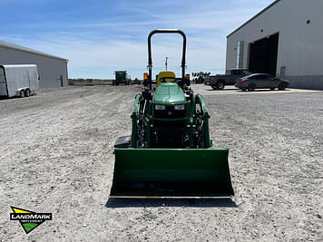 Main image John Deere 2025R