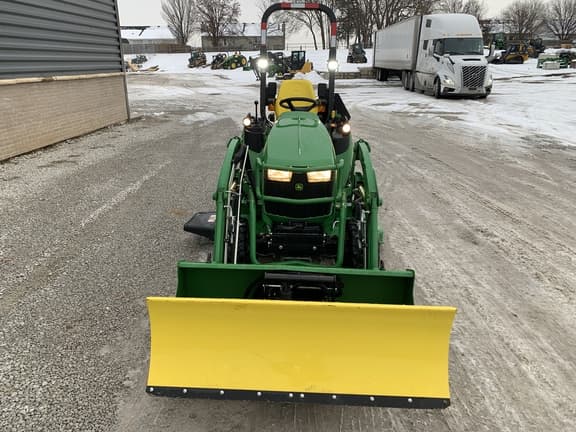 Image of John Deere 2025R equipment image 2