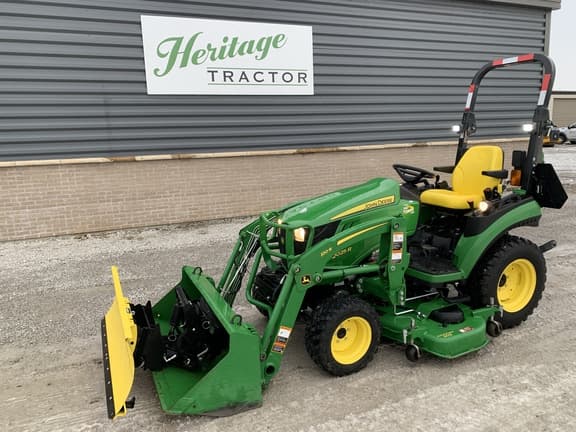 Image of John Deere 2025R equipment image 1