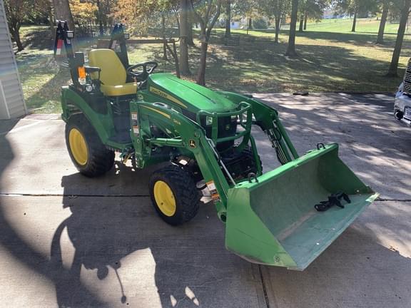 Image of John Deere 2025R equipment image 3