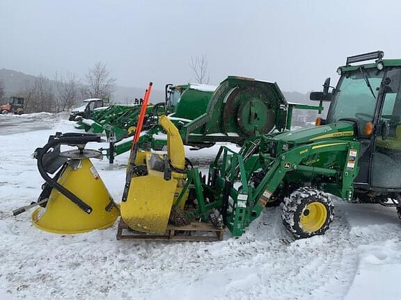 Image of John Deere 2025R equipment image 1