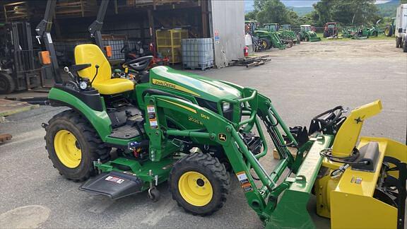 Image of John Deere 2025R equipment image 4