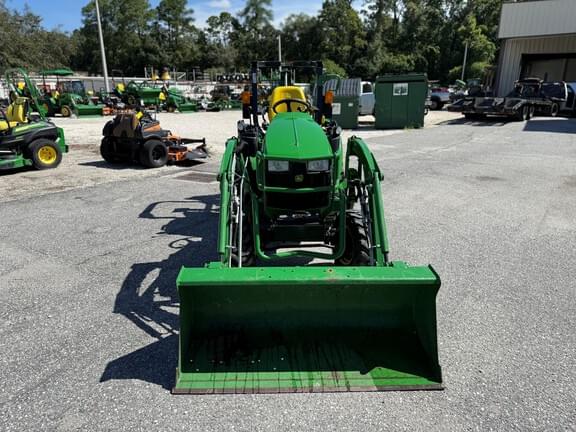 Image of John Deere 2025R equipment image 3