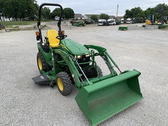 Image of John Deere 2025R equipment image 2