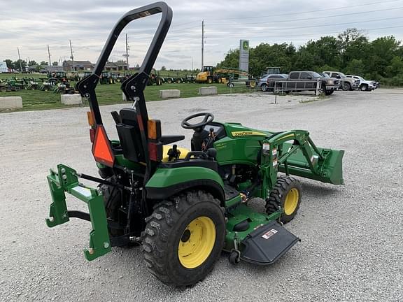 Image of John Deere 2025R equipment image 4