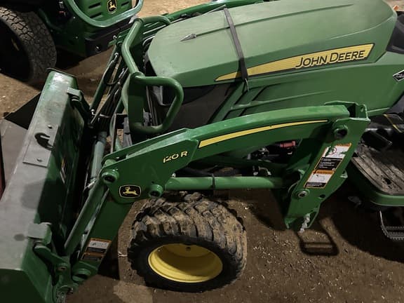 Image of John Deere 2025R equipment image 2