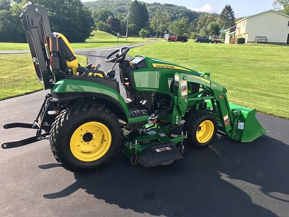 Image of John Deere 2025R equipment image 3