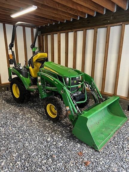 Image of John Deere 2025R Primary image