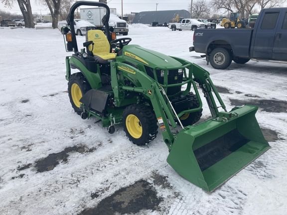 Main image John Deere 2025R