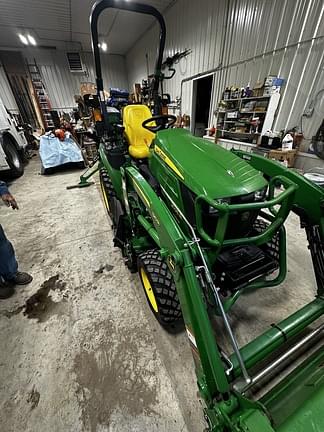 Image of John Deere 2025R equipment image 1