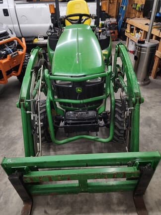 Image of John Deere 2025R equipment image 2