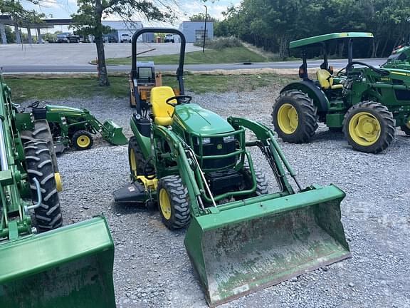 Image of John Deere 2025R equipment image 2