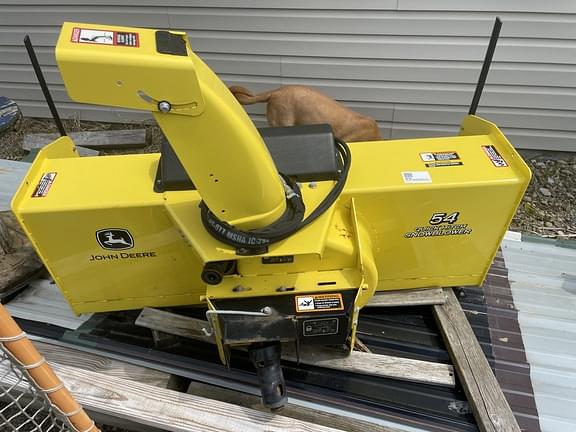 Image of John Deere 2025R equipment image 3