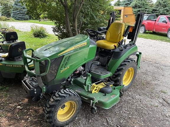 Image of John Deere 2025R Primary image
