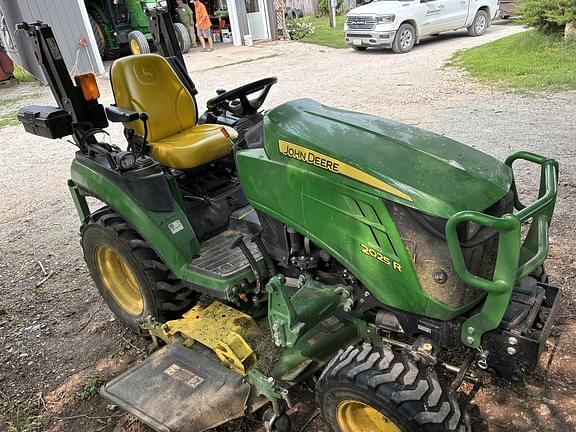 Image of John Deere 2025R equipment image 2