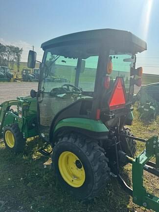 Image of John Deere 2025R equipment image 2