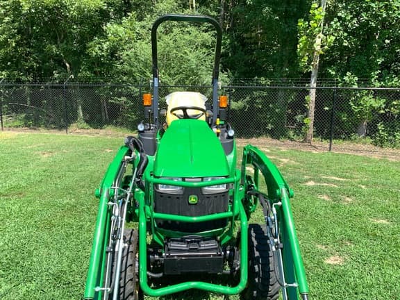 Image of John Deere 2025R equipment image 3
