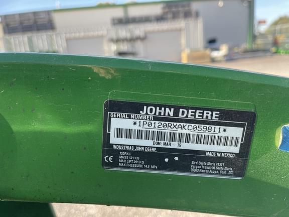 Image of John Deere 2025R equipment image 4