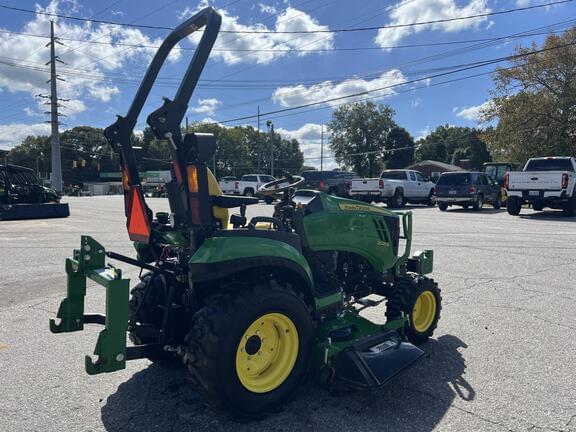 Image of John Deere 2025R equipment image 2