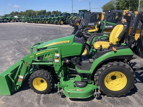 2019 John Deere 2025R Equipment Image0